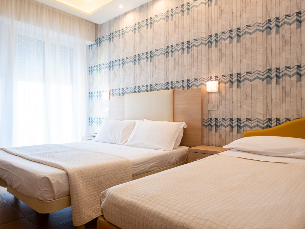 Immagine - "Matrimoniali, Triple e Quadruple"