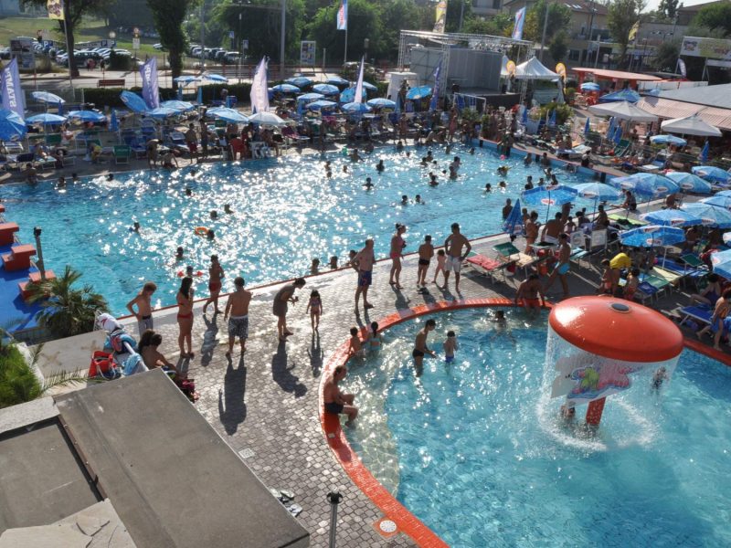 Immagine - "Beach Village e Game Planet"