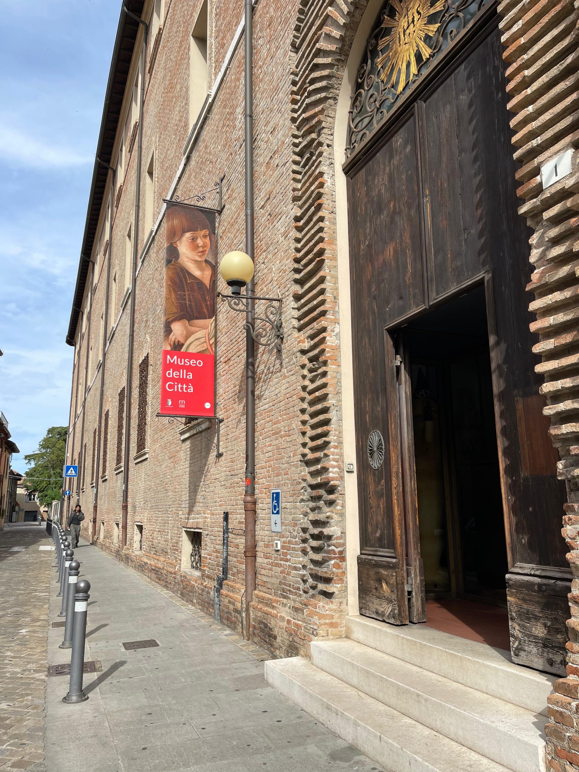 Immagine in primo piano allegata alla pagina